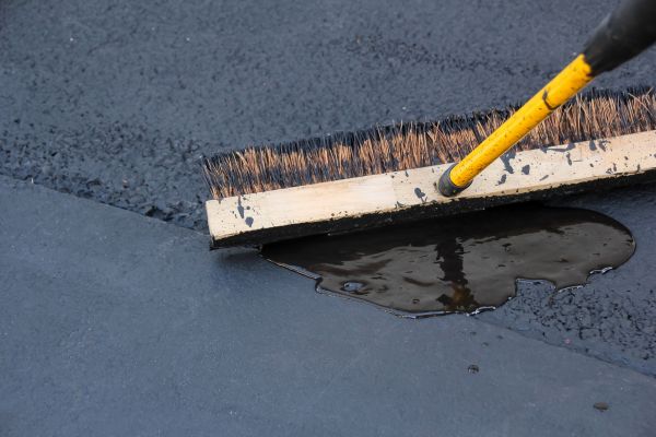 Driveway Asphalt Sealing in Rocklin
